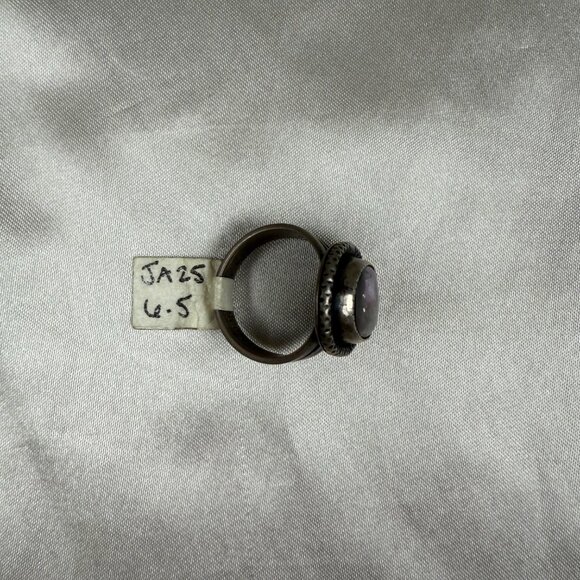 Sterling Silver Ring Purple Amethyst Oval Gemstone Statement Jewelry Size 6.5 - Picture 3 of 5